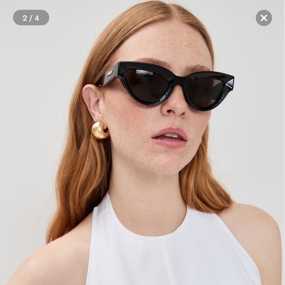 AUTHENTIC Like New Bottega Veneta Black Cat Eye Sunglasses BV1249S 001